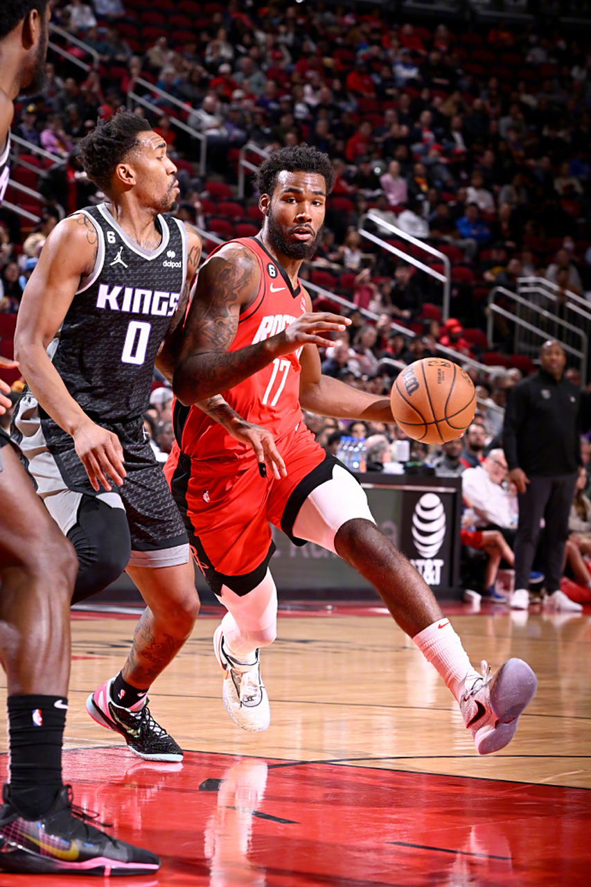 国王客场赢球，霍尔盖特26分5助攻