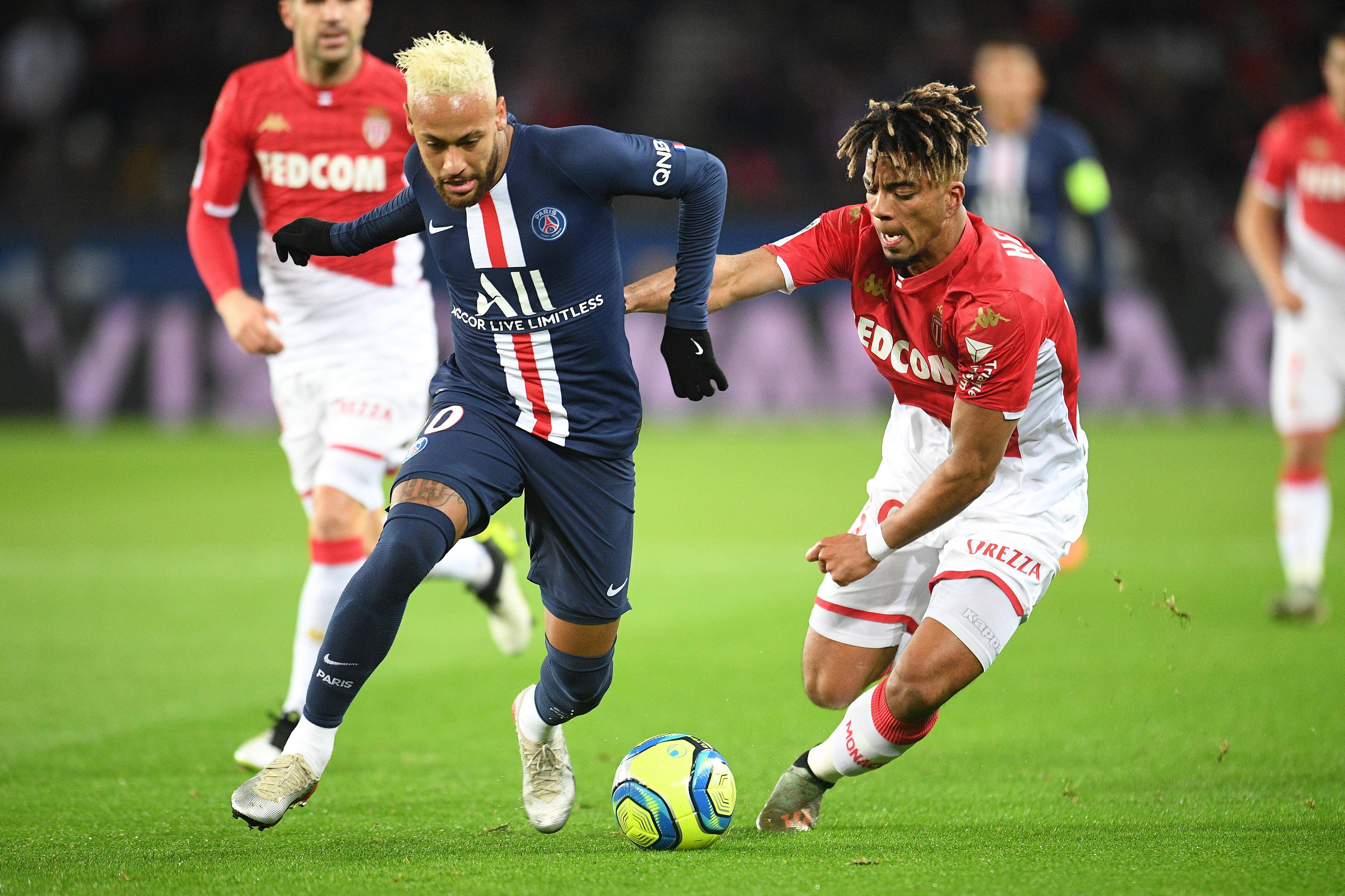 巴黎圣日耳曼赢得法甲冠军 巴黎圣日耳曼赢得法甲冠军