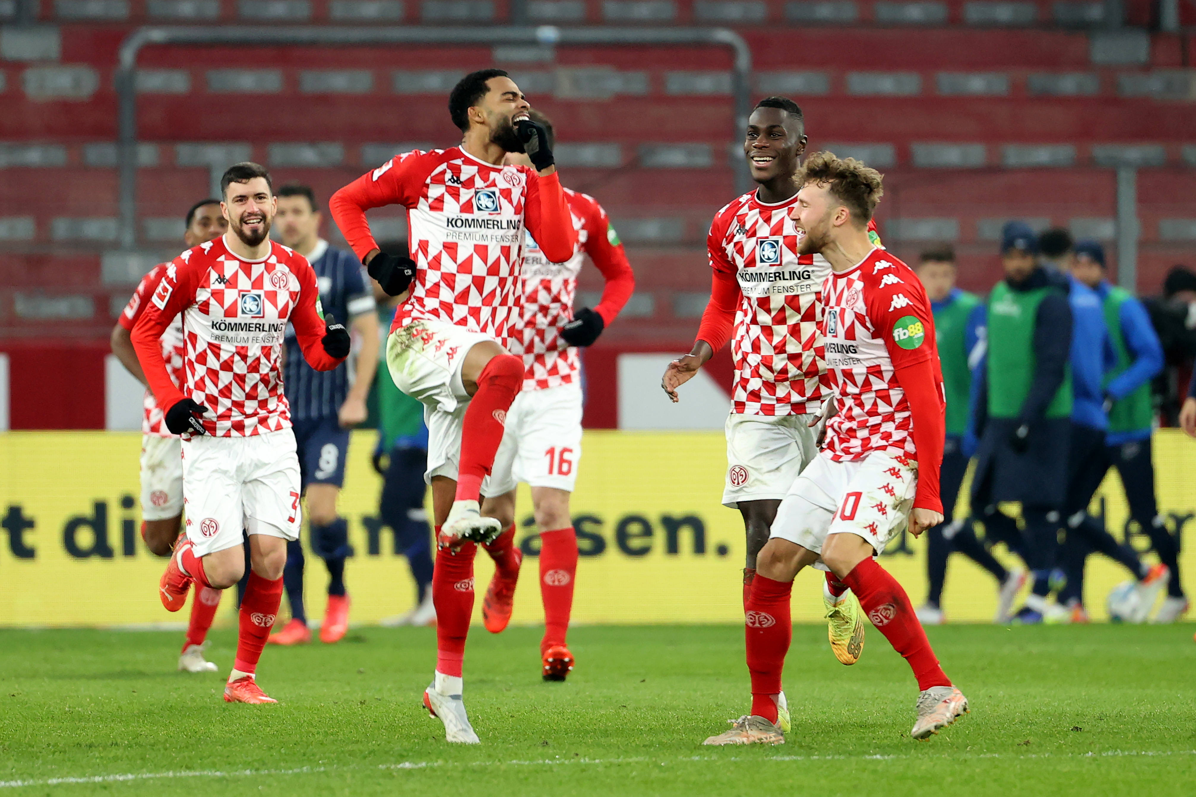 拜仁慕尼黑遭遇尴尬失利，德甲榜首位置陷入动荡的简单介绍