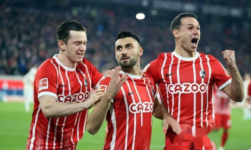 斯图加特遭遇主场失利，门兴格拉德巴赫客场作战获胜