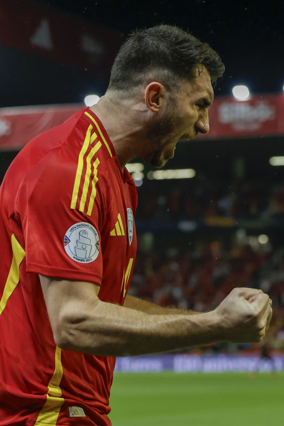 西班牙大破塞尔维亚：轻松晋级十六强